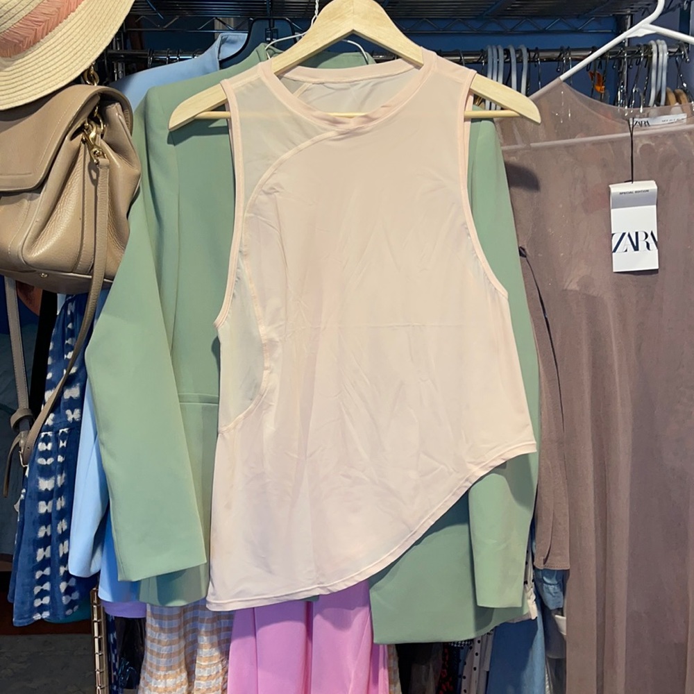 Lululemon tops